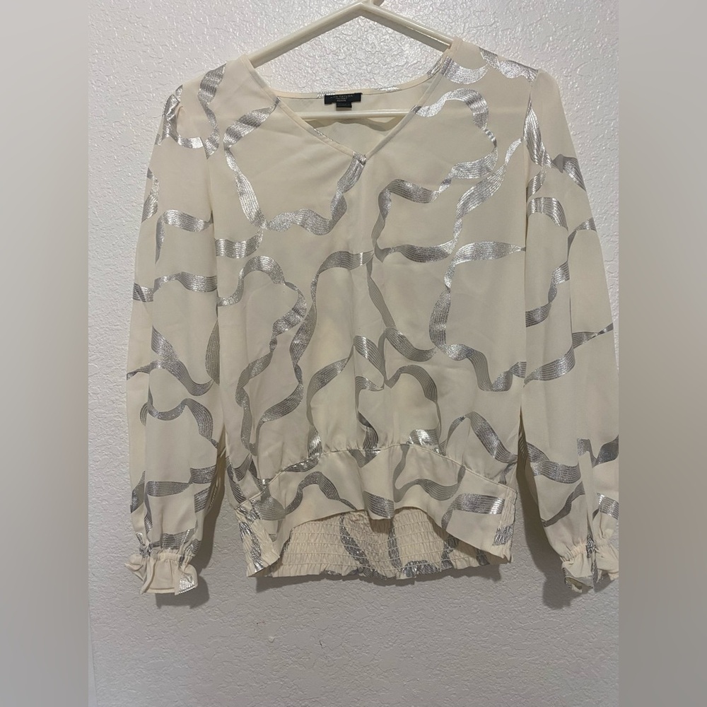 Ann Taylor Factory Petite Blouse Silver Metallic Print Size SP